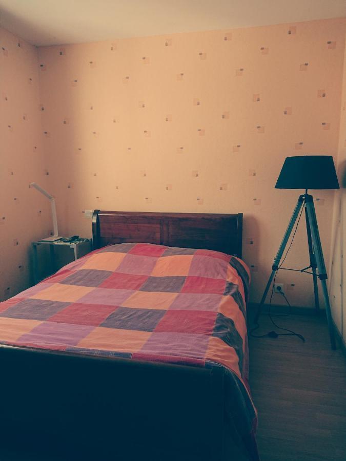 Chambre Aux Portes De Laval Entrammes Екстериор снимка